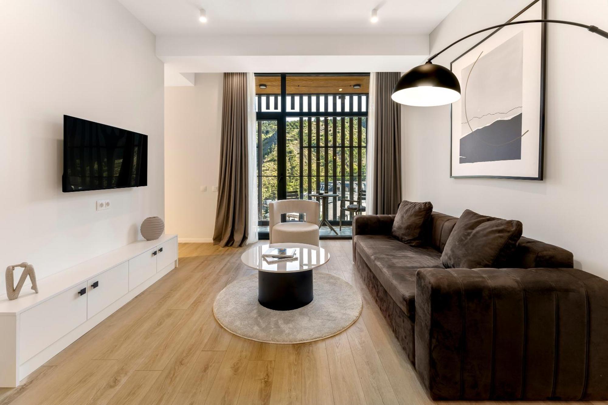 Solridge Aparthotel Тбилиси Экстерьер фото