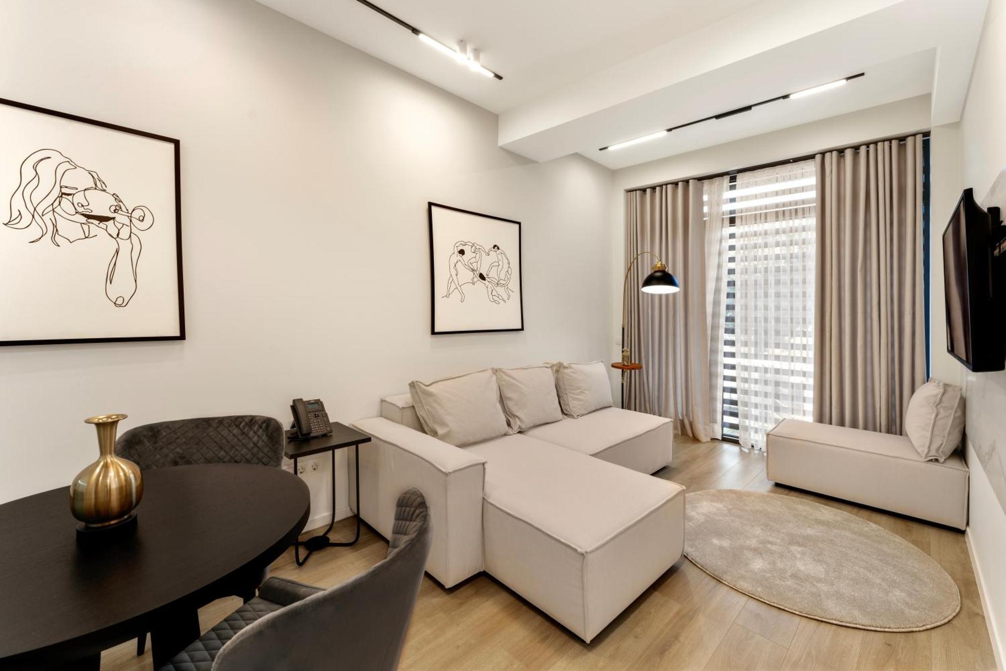 Solridge Aparthotel Тбилиси Экстерьер фото