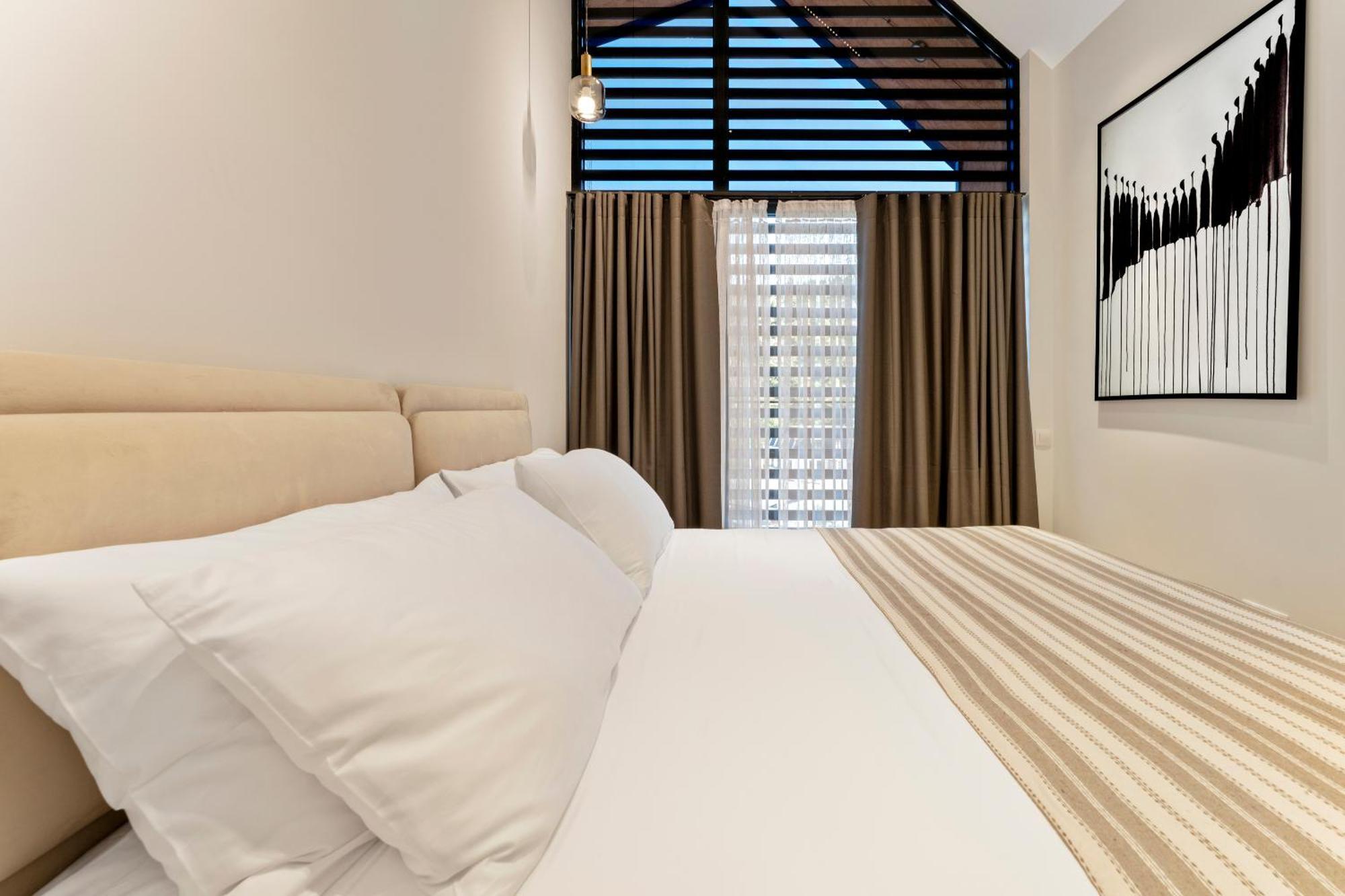 Solridge Aparthotel Тбилиси Экстерьер фото